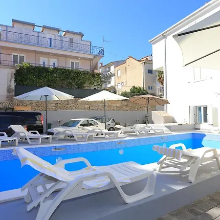 4859c Apartment