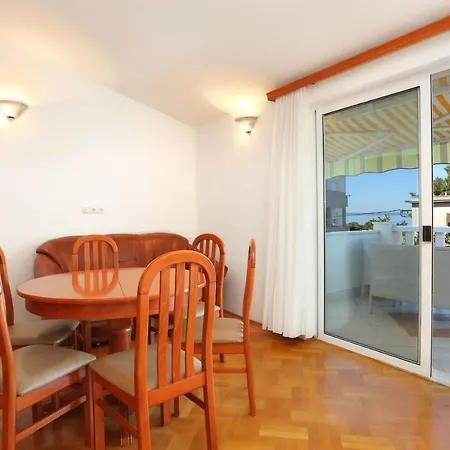 4859c Apartment