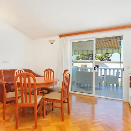 Apartment 4859c Podstrana