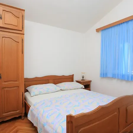 4859c Podstrana