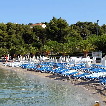 4859c * Podstrana